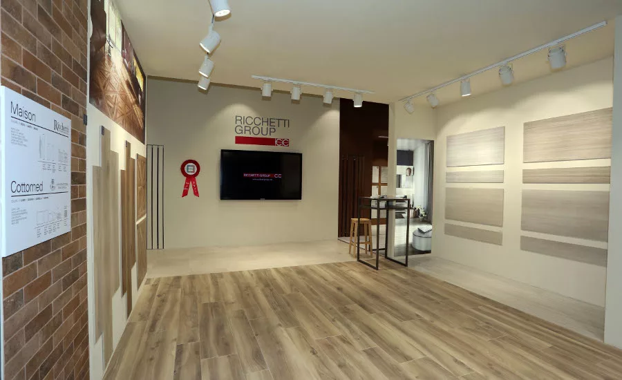 Ricchetti-booth-interior