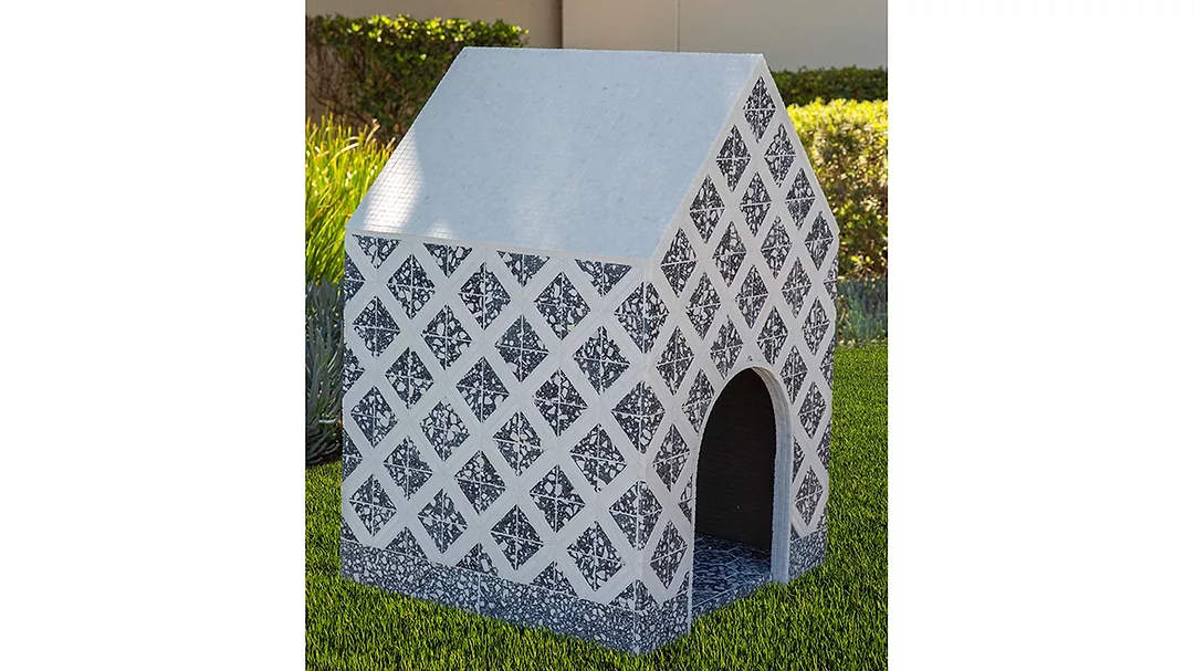 Jeffrey Court doghouse