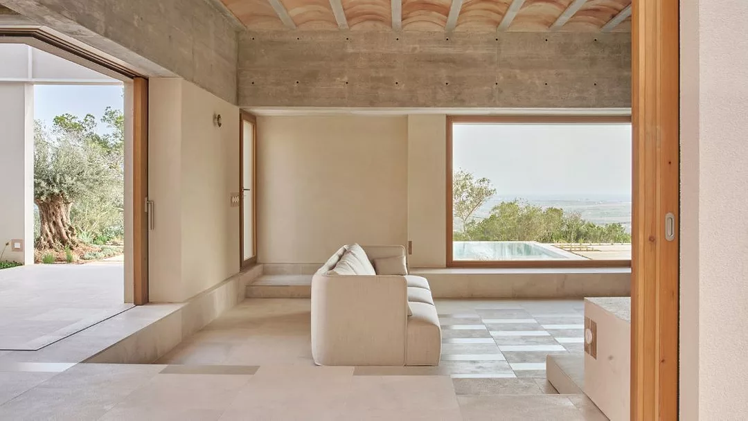 Architectural winner: Casa Puntiró by Ripoll-Tizón Architecture Studio Photo José Hevia