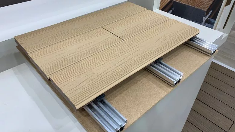 i4F Click Deck Domotex 2024