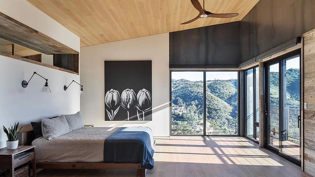 Malibu House bedroom